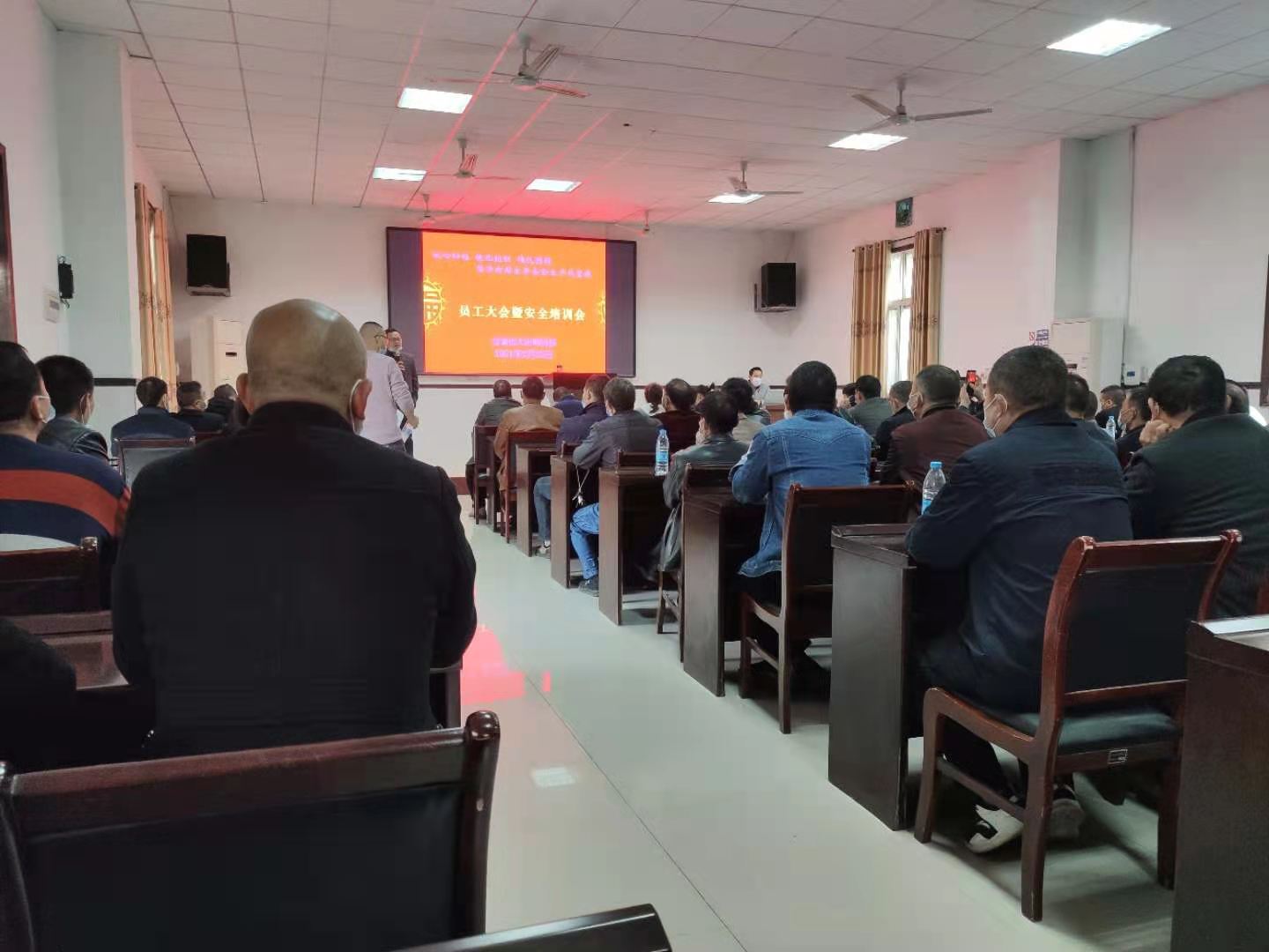 1614324029333301.jpg 大冶项目部收心聚力扎实做好复工复产工作(大冶-王金珠) (2).jpg