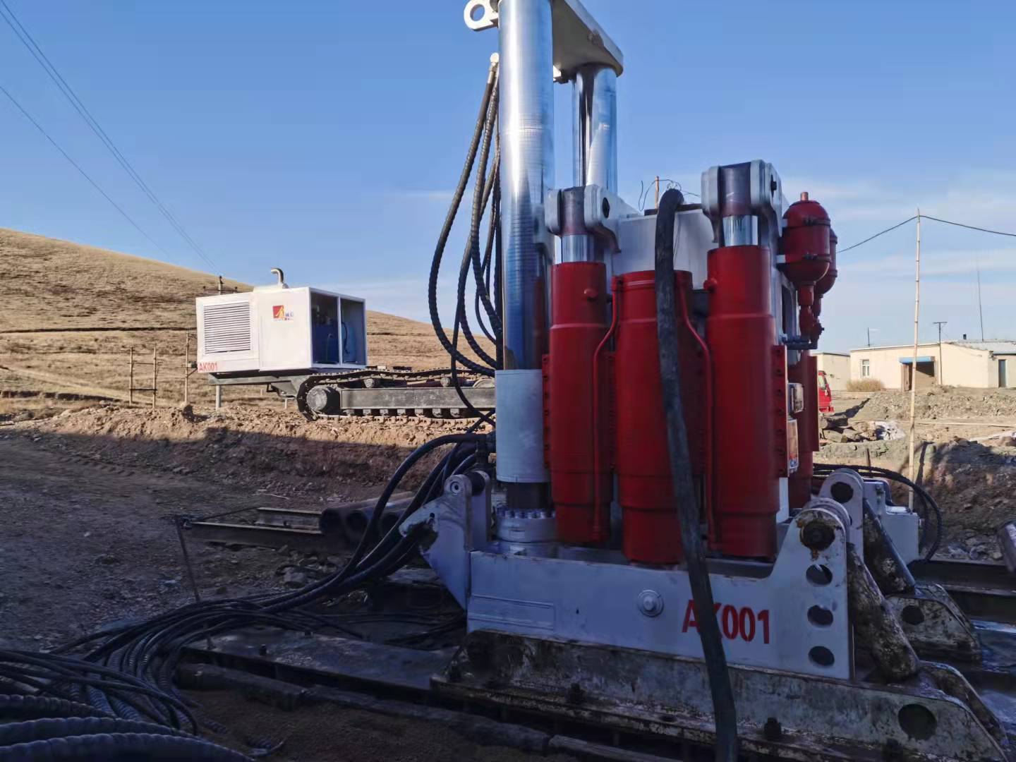 防寒抗冻，反井项目部固阳工程导孔高水平贯通 (5).jpg