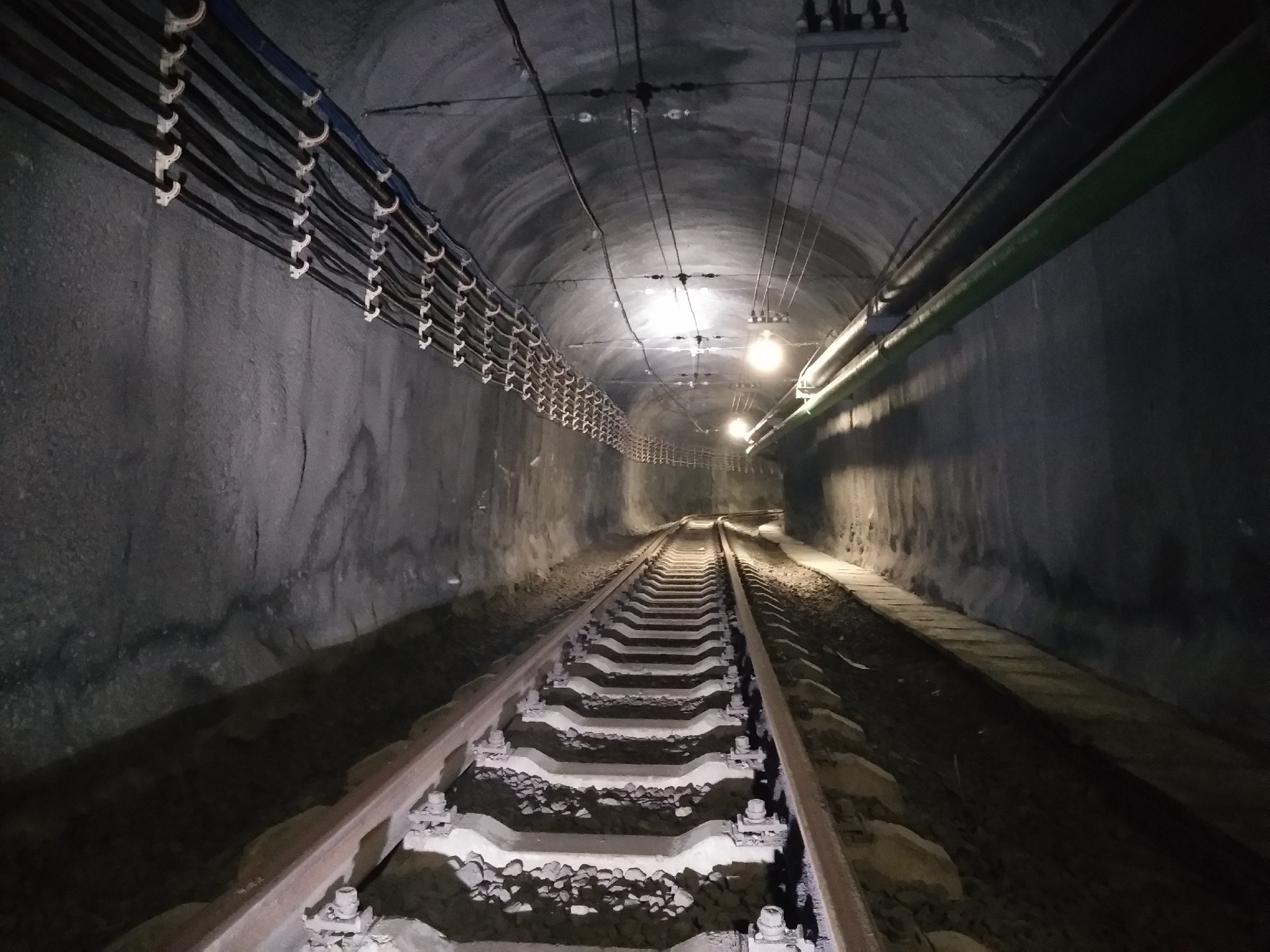 1649074456121360.jpg 27962df4f5123d11a2d42916747eae7.jpg