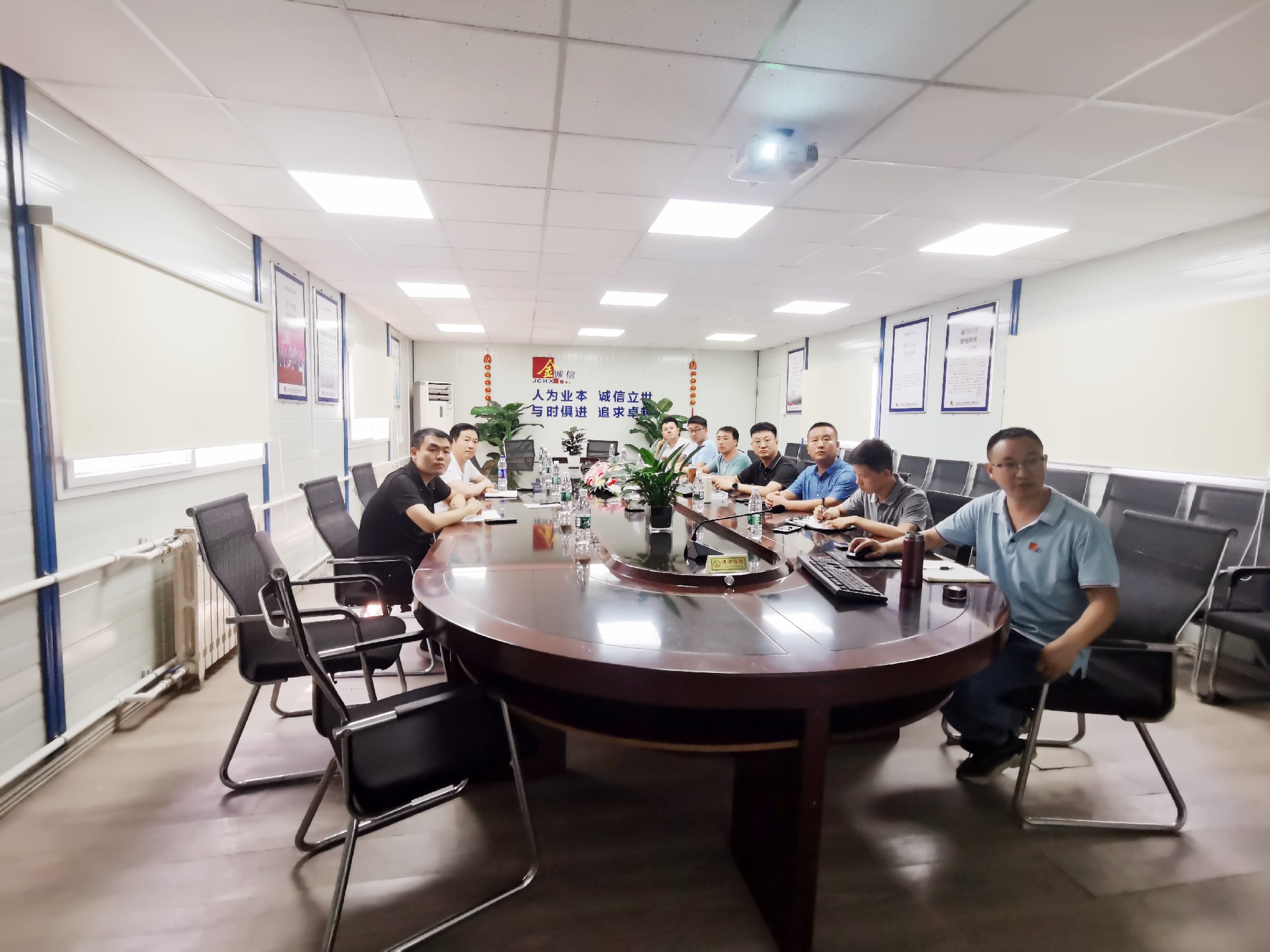 1689318104146137.jpg 参观3_副本.jpg