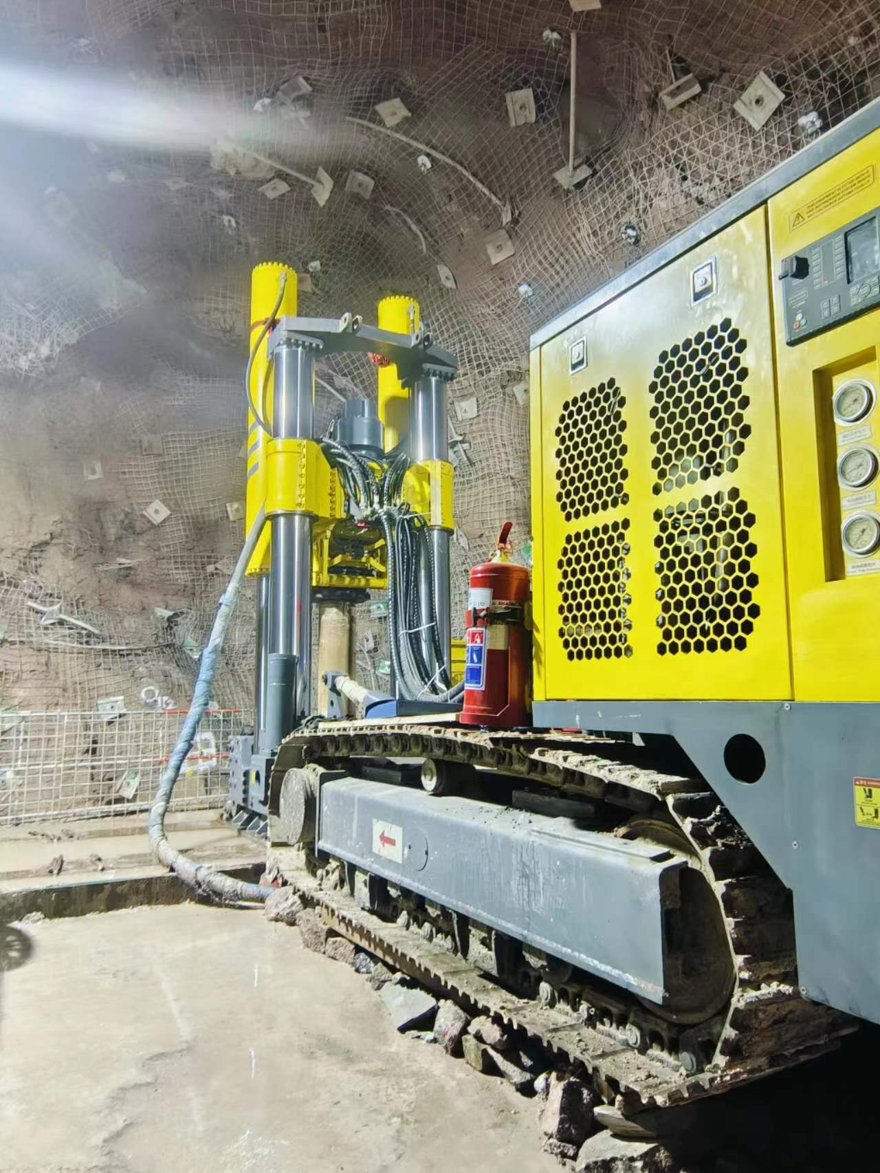 (新闻稿:反井项目部 张露)反井项目部超额完成半年度产值目标 (4).jpg